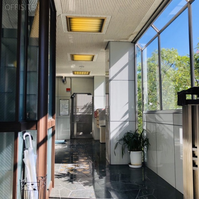 愛美堂(あいみどう)ビル エントランス