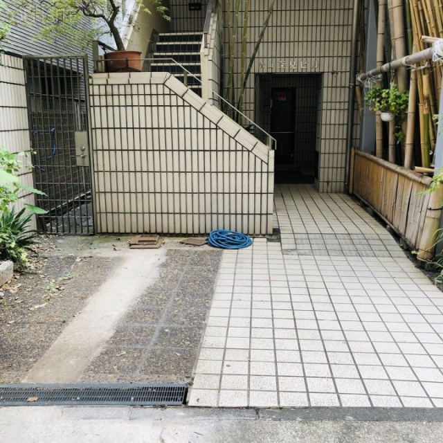 青山深見ビル 外観