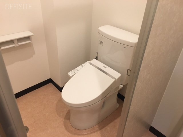 田嶋ビル 男性用トイレ