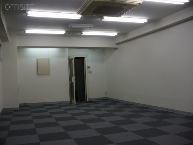 第一守徳ビル 602号室室内