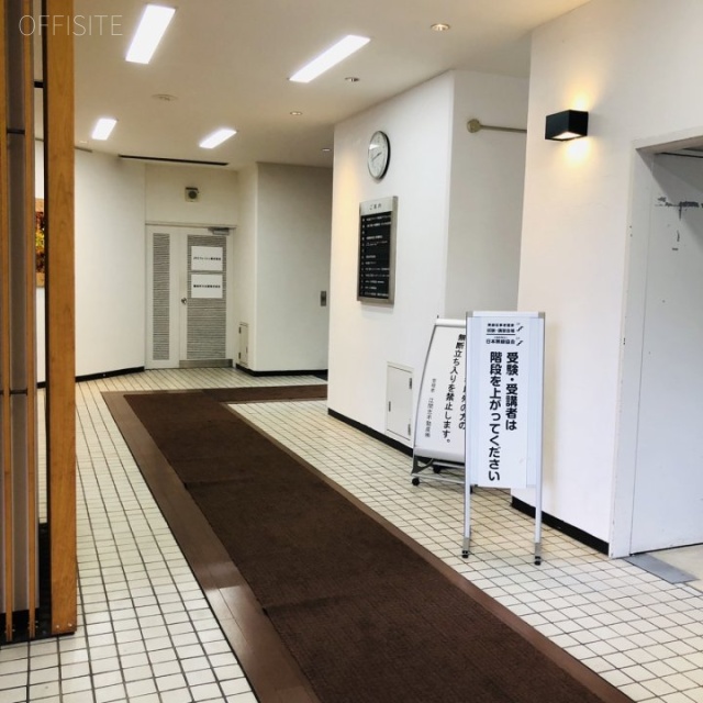 江間忠晴海ビル エントランス