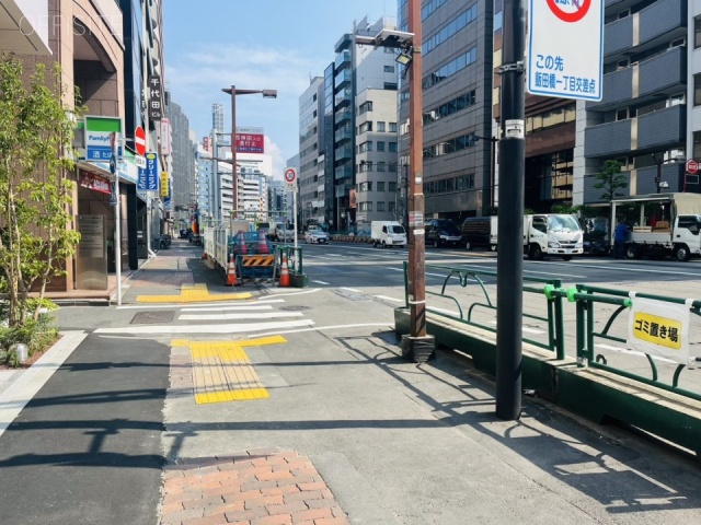 BIZCORE飯田橋 前面道路