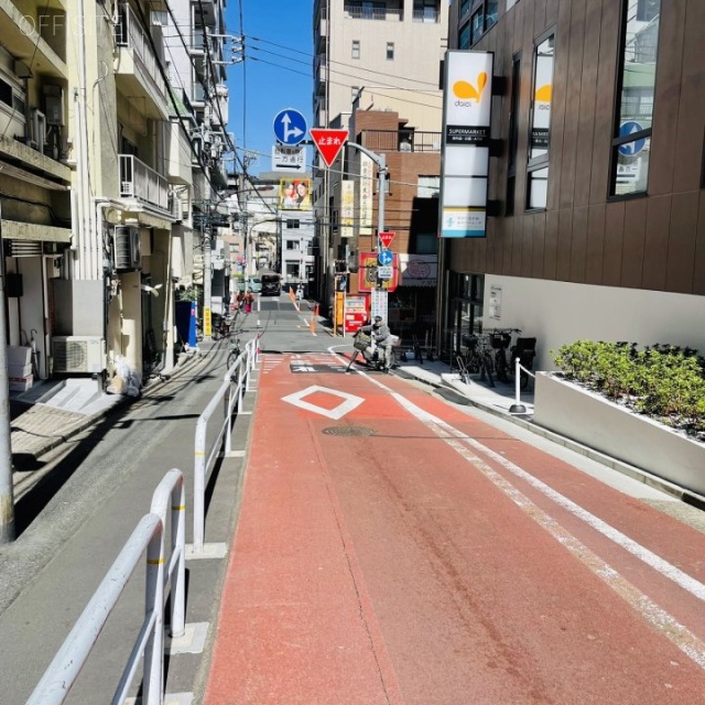 Jビル四谷荒木町 前面道路
