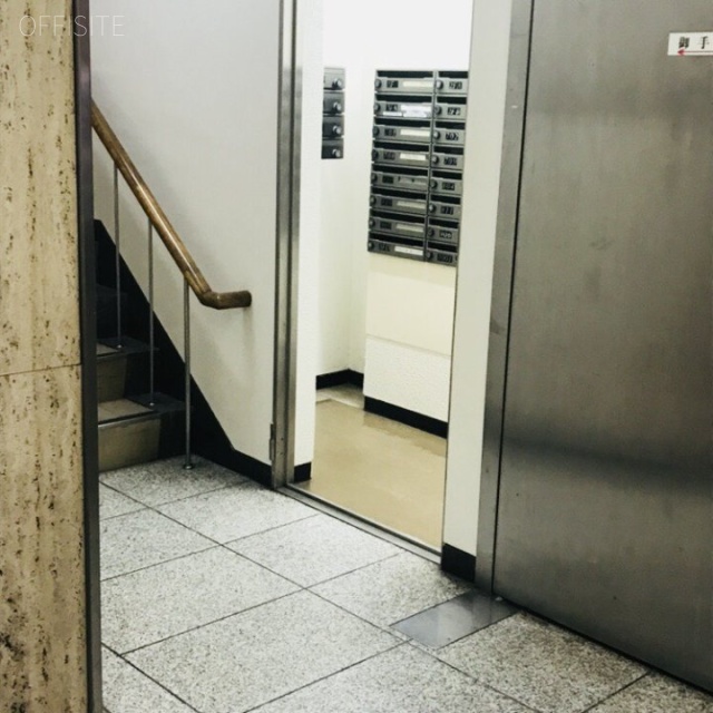 DIK麹町ビル エントランス