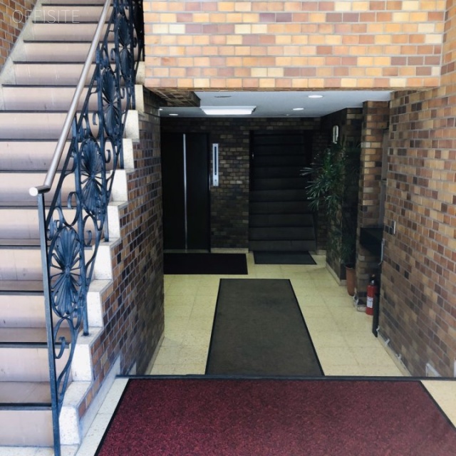 十全ビル本館・新館 エントランス