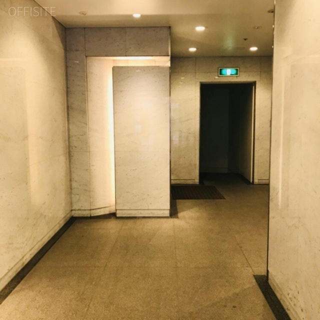 いちご神保町ビル エントランス