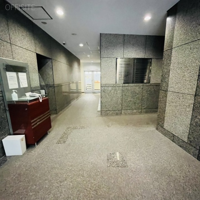 初台共同ビル エントランス