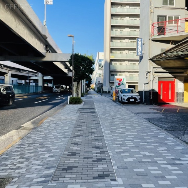 大東芝浦ビル 前面歩道