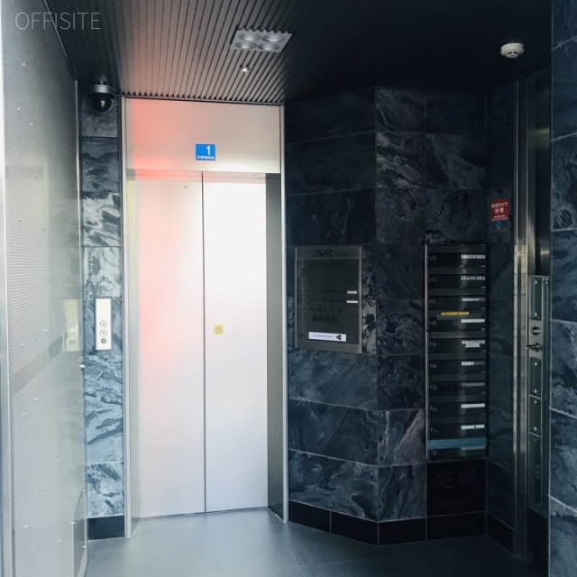 SRビル エントランス