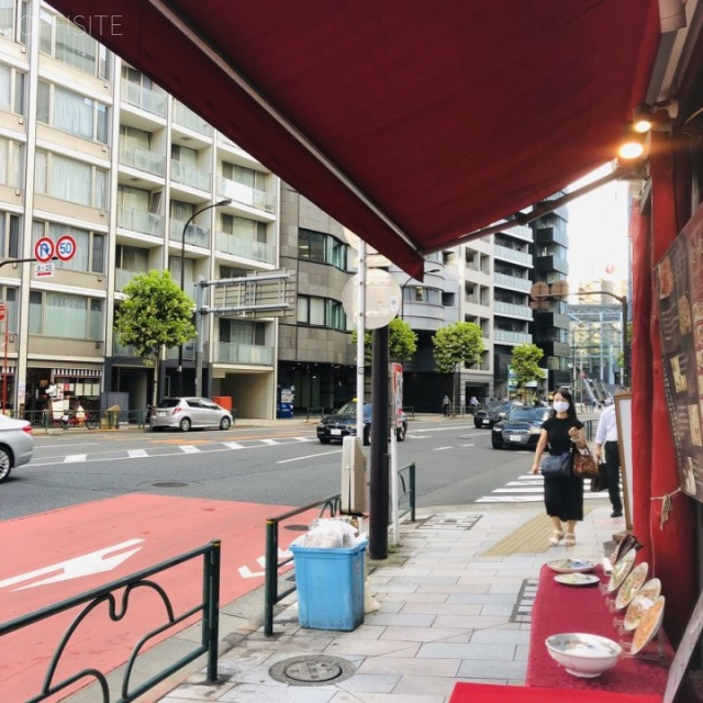 国土淡路町ビル ビル前面道路