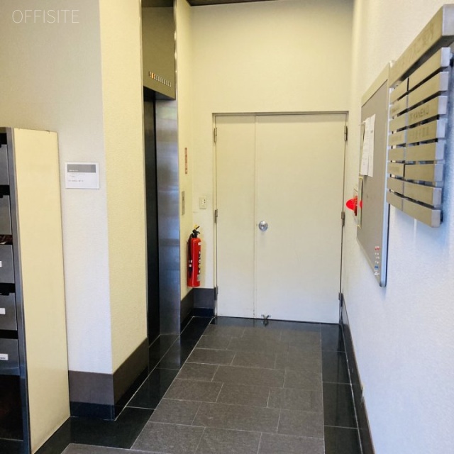 巴町アネックス エントランス