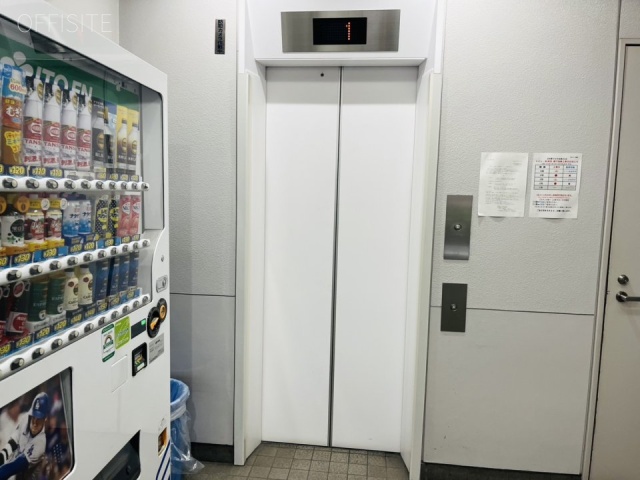 中野フコク生命ビル エントランス