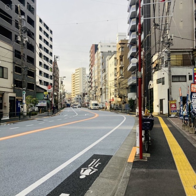 ATK千駄木ビル 前面通り