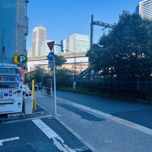 PMO浜松町Ⅲ 前面道路