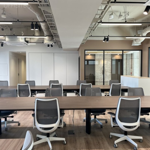 Expert Tamachi 内装