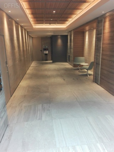 +SHIFT GINZA EAST エントランス