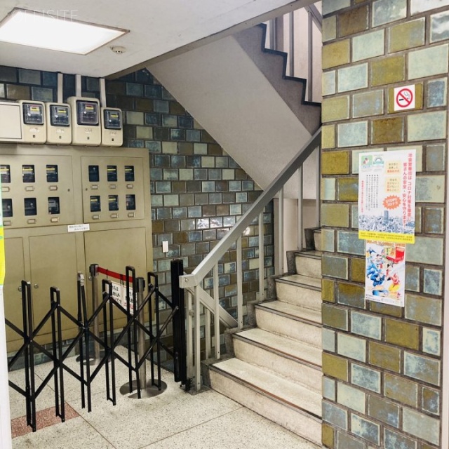 恩田ビル エントランス