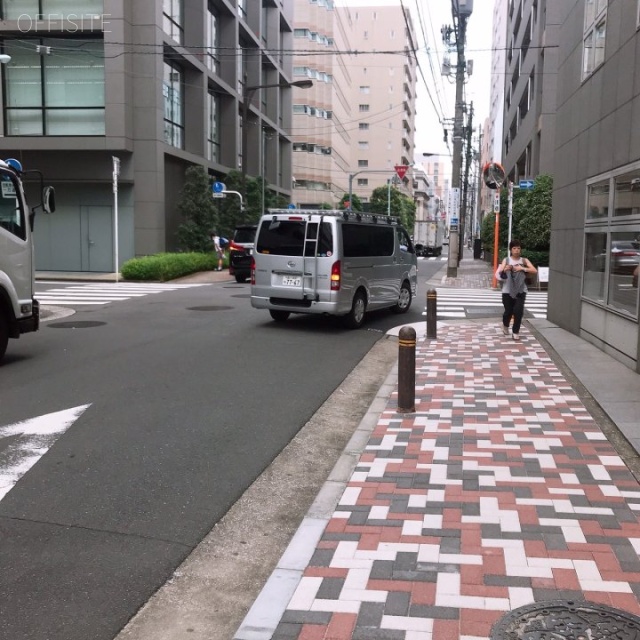 セイショウ日本橋ビル ビル前面道路