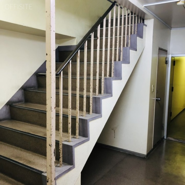 江夏ビル エントランス