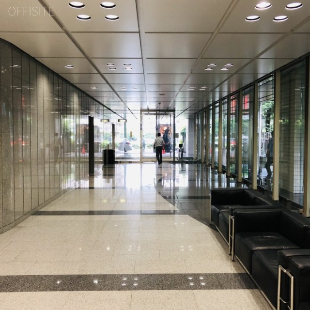 大森パークビル エントランスホール