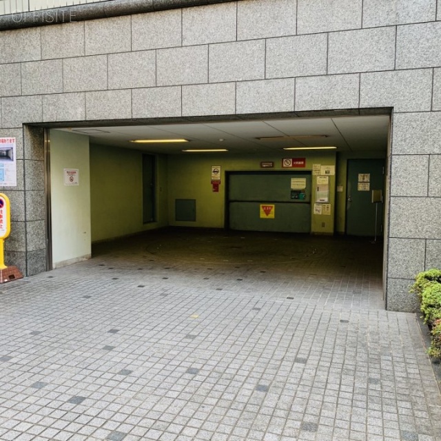 アステール茅場町 駐車場