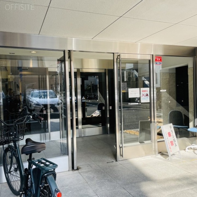 本駒込Kマンション オフィスビル出入口