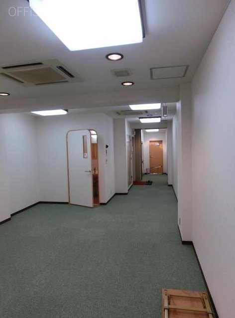 ニットービル 室内