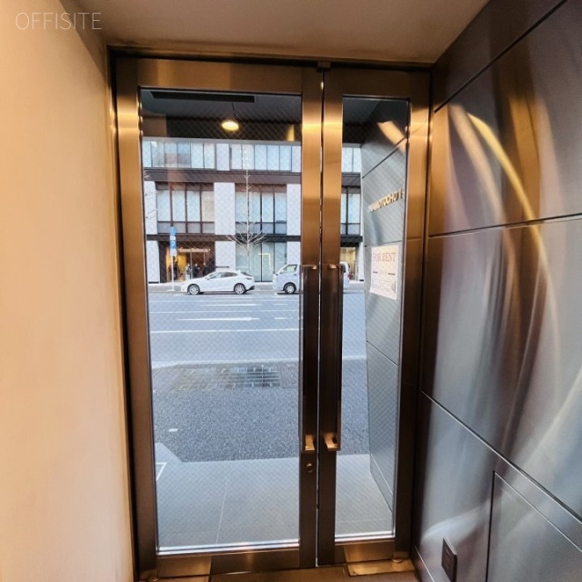 岩本町194ビル エントランス