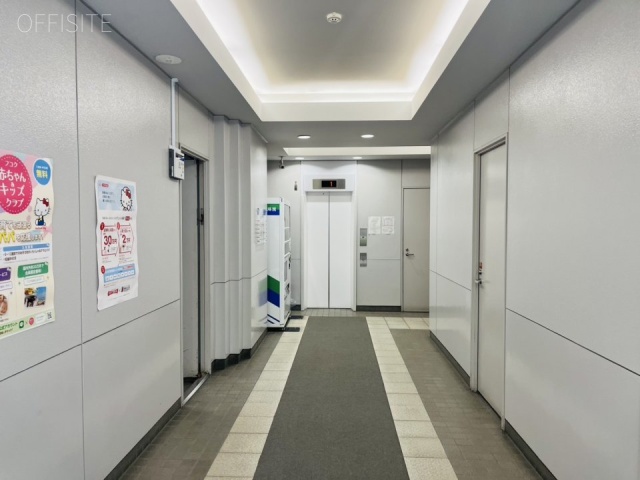 中野フコク生命ビル エントランス