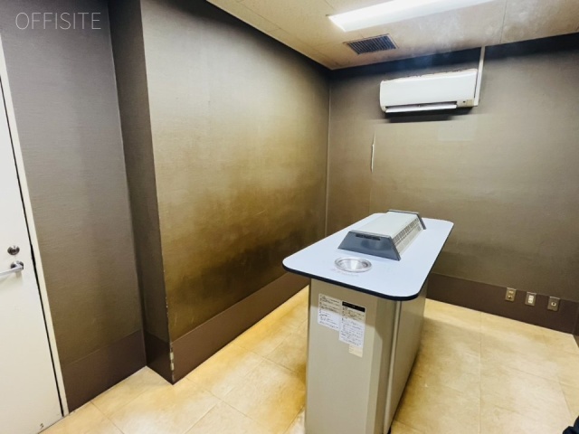 いちご南大塚ビル 喫煙所