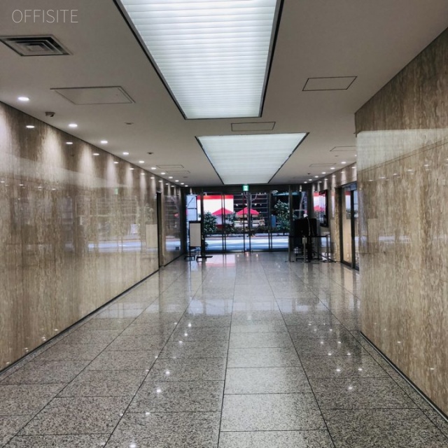 新日石ビル エントランス