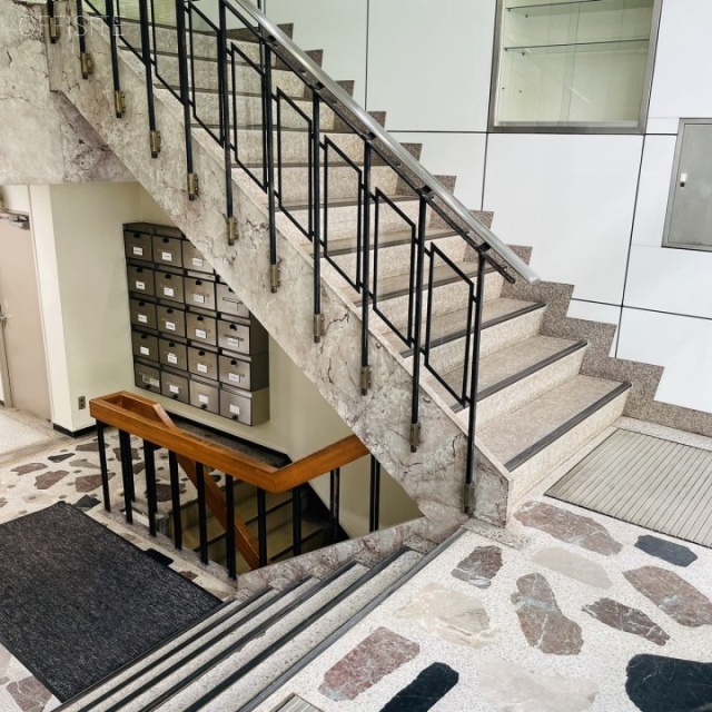 明宏(めいこう)ビル本館 エントランス