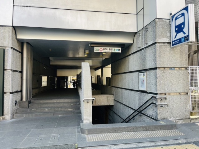 ジュールA 地下鉄 直通入口