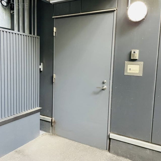 エキニア青葉通り 通用口