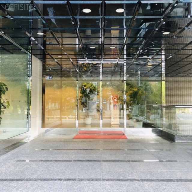 尚友会館 エントランス