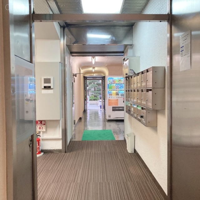 六本木福吉町ビル エントランス