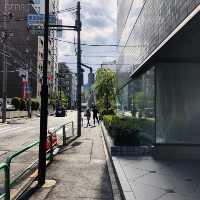 麹町ビル ビル前面道路