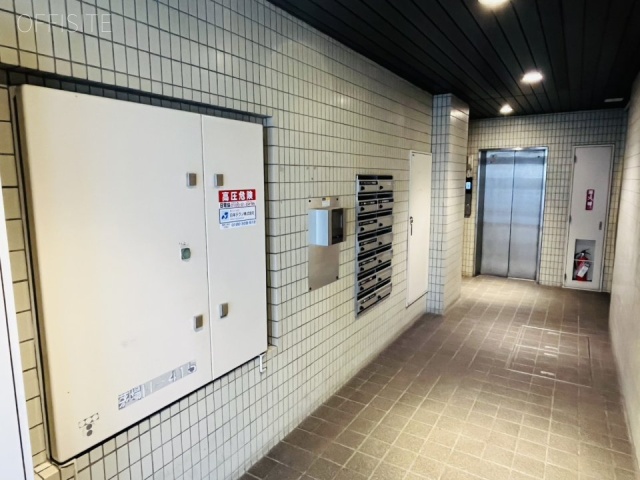 飯田ビル エントランス