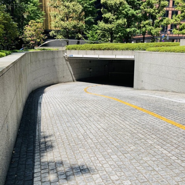 大成大手町ビル 駐車場