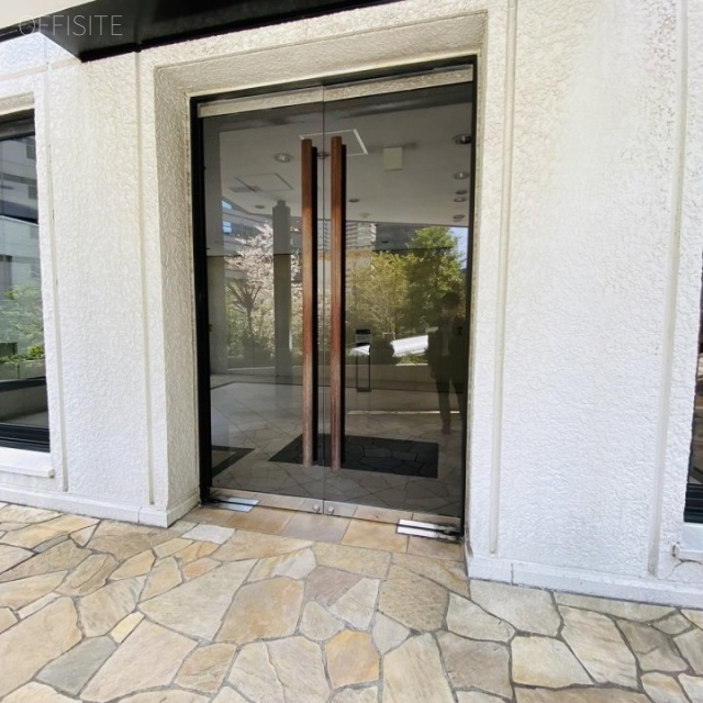 第2秋山ビル エントランス