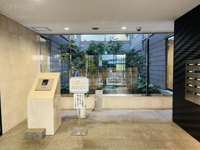 リエール市ヶ谷 エントランス