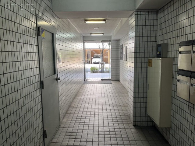 久松町ロータリービル エントランス