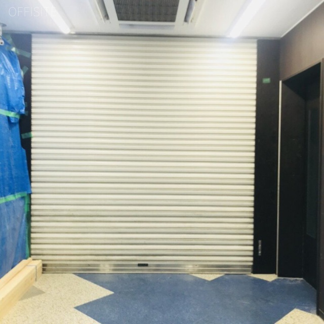 虎ビル エントランス