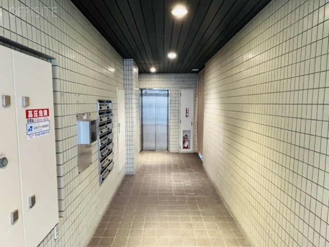 飯田ビル エントランス