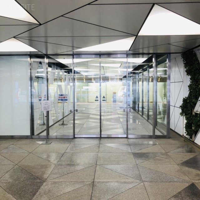 京セラ原宿ビル エントランス