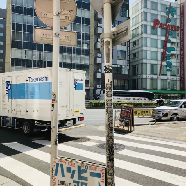 五反田第一生命ビル ビル前面道路