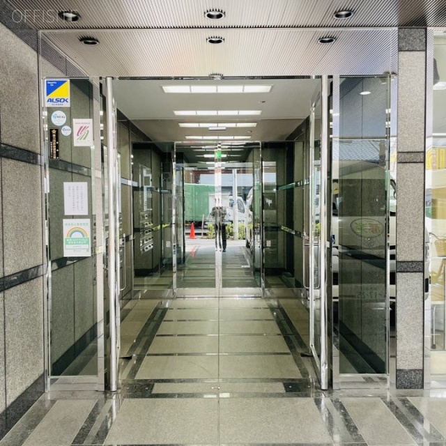 白山NTビル オフィスビル出入口