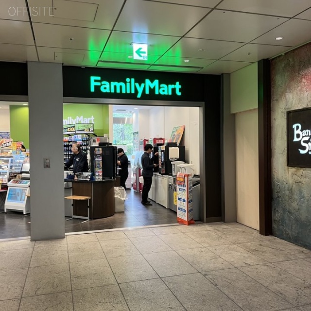 愛宕グリーンヒルズMORIタワー コンビニ