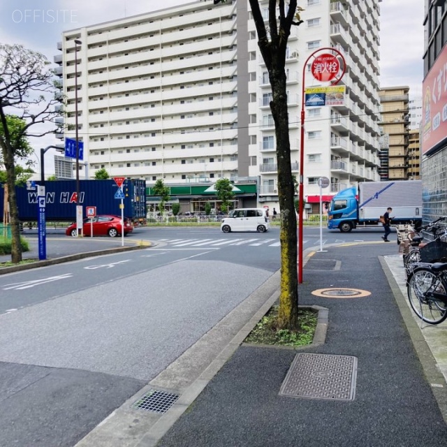 彦本第3ビル 前面道路