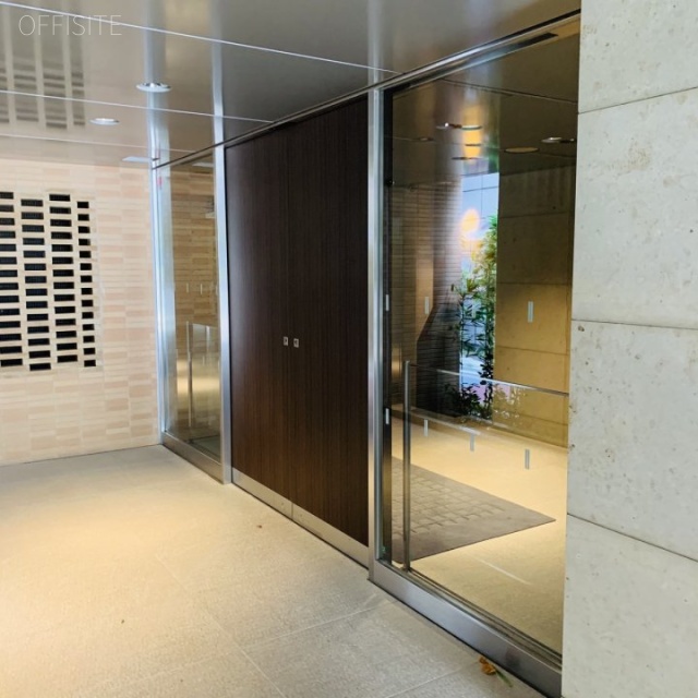 TS麹町ビル エントランス